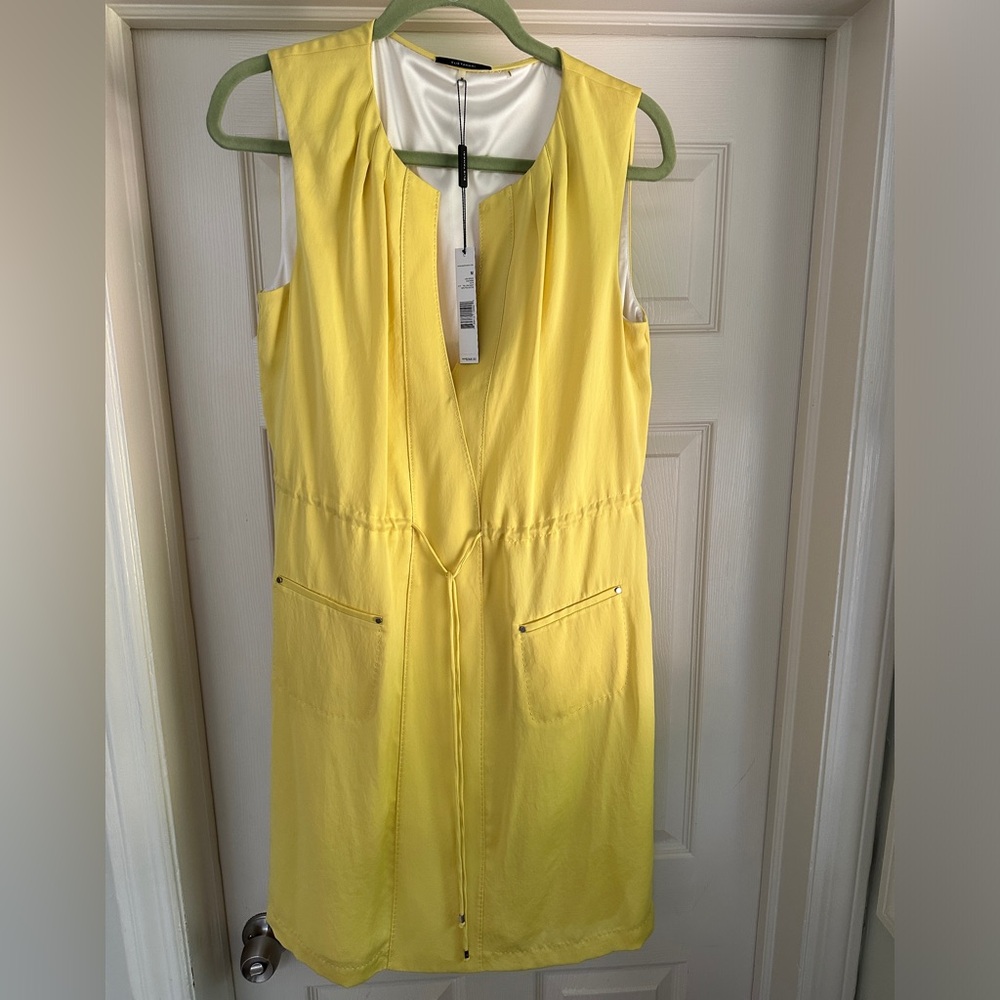 Elie Tahari Lisa Dress
Color: Yellow Daisy